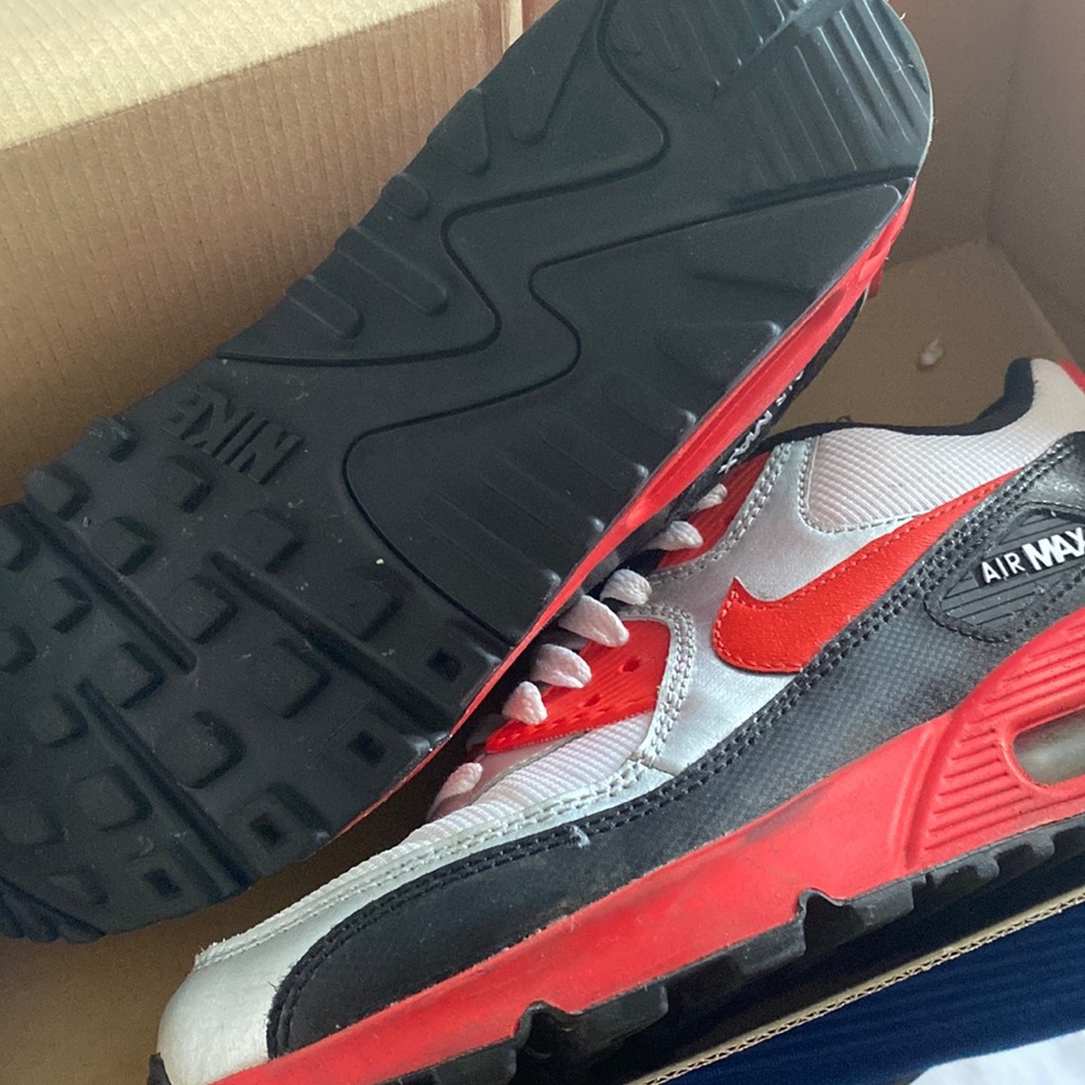 Nike sneakers size 5y